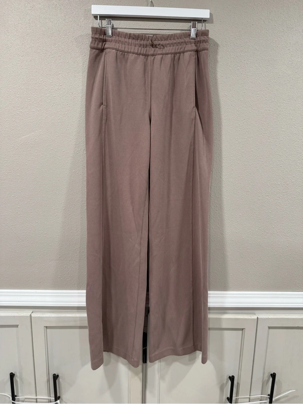 Lululemon Ribbed Softstreme Mid Rise Pant 32” Taupetastic